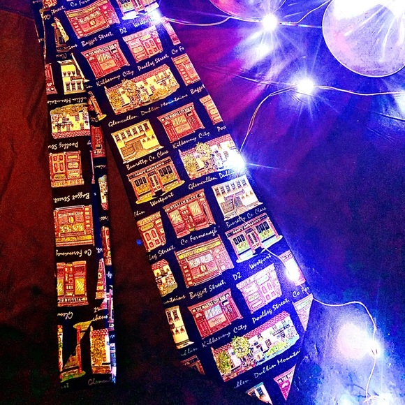 Pubs of Ireland Other - 💐Men’s Pubs of Ireland Tie💐